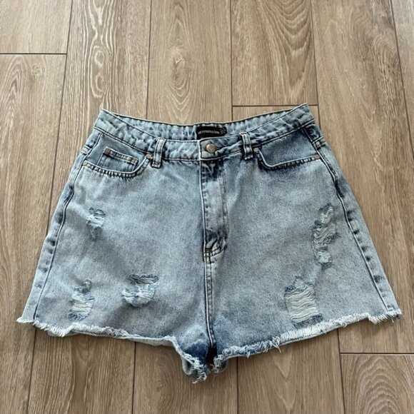PrettyLittleThing Pants - 𝅺PRETTY Little Thing | High Waisted Distressed Shorts